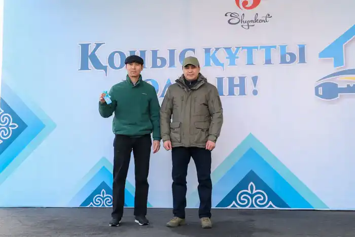 В МИКРОРАЙОНЕ «ТҰРАН» 24 СЕМЬИ ПОЛУЧИЛИ АРЕНДНОЕ ЖИЛЬЁ (6)