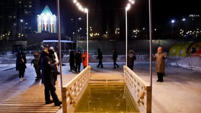 Крещенские купания: где и когда в Астане можно окунуться в прорубь (2)