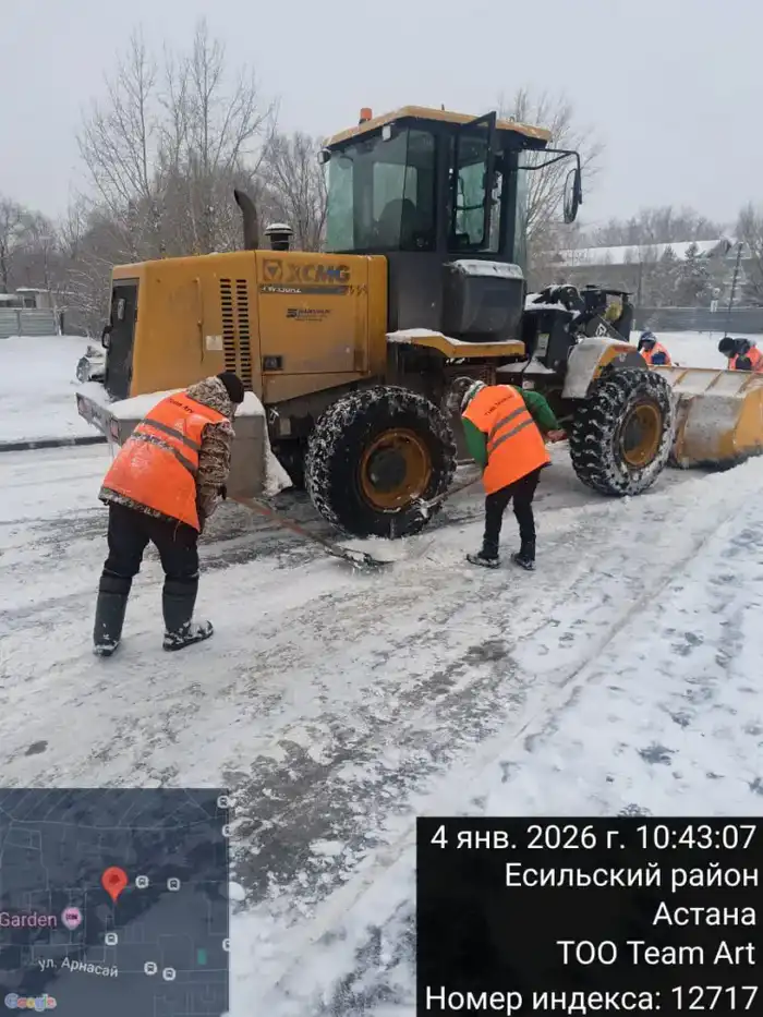 Более 3000 дорожных рабочих и свыше 1600 единиц спецтехники задействованы в снегоуборочных работах в Астане (10)