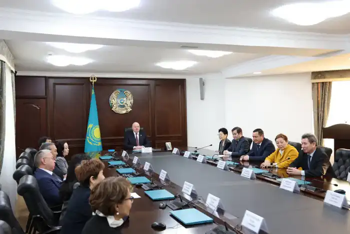 В Высшем Судебном Совете поздравили Баймолдину Зауреш Хамитовну с 70-летним юбилеем (6)