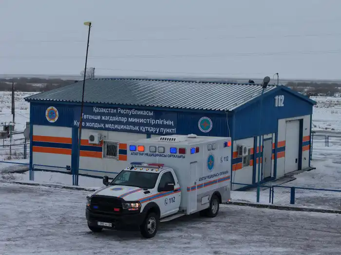 МЧС РК усиливает трассово-медико-спасательную службу новым реанимобилем (9)