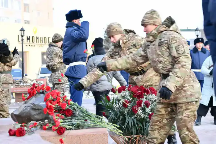 В Актюбинской области прошли мероприятия, посвященные памяти Алии Молдагуловой (9)