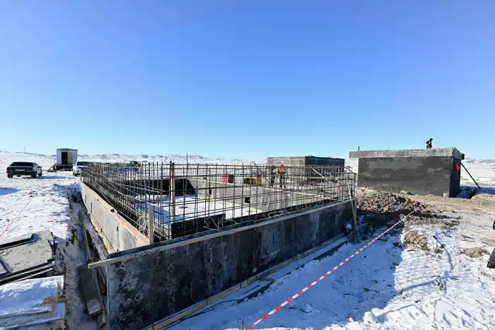 В селе Кенгирбай би Абайского района проводится реконструкция системы водопровода (9)