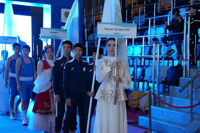 В Уральске стартовал чемпионат страны по боксу среди юношей (5)