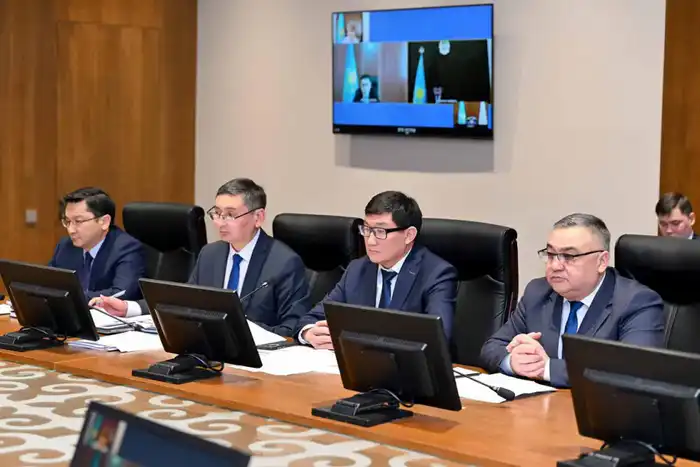 В области Абай обсудили ход реализации крупных строительных проектов (5)