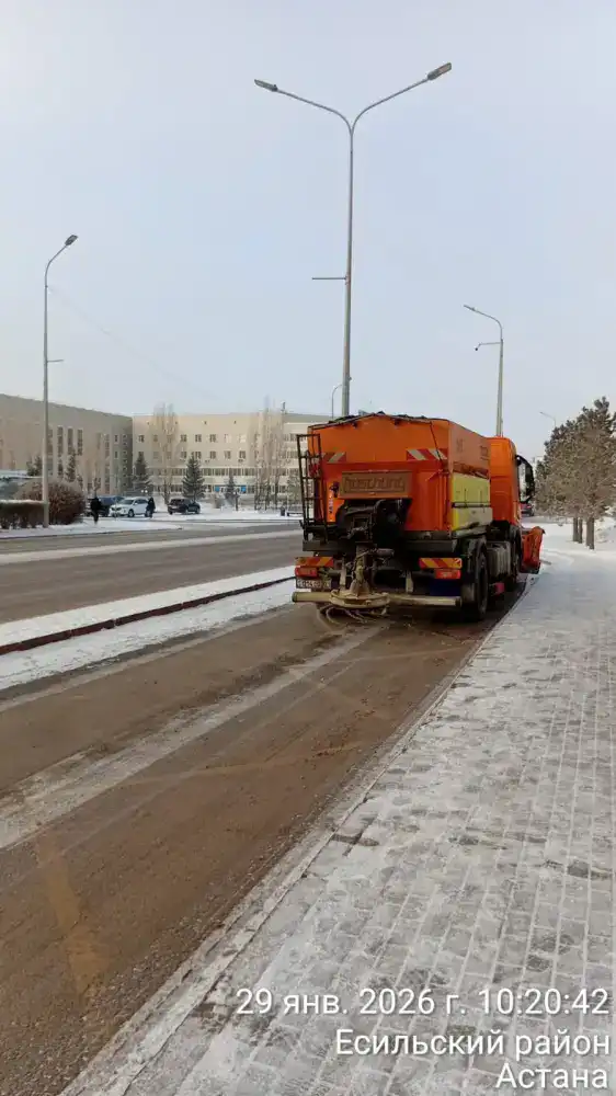 Из Астаны вывезено около 3,3 млн кубометров снега (6)