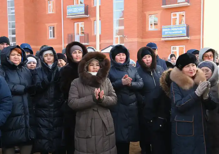 5 жилых домов на 250 квартир получили жители города Байконур (8)