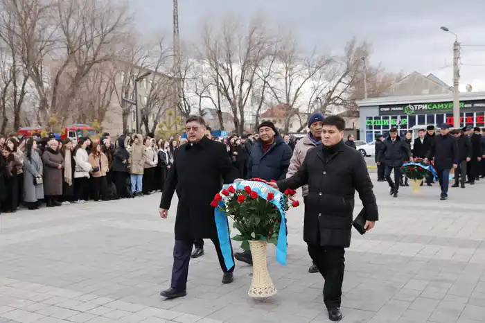 В Таразе почтили память Динмухамеда Кунаева (5)
