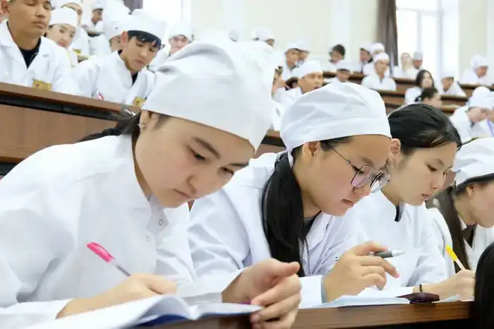 Карагандинские университеты вошли в число лидеров рейтинга образовательных программ НПП «Атамекен» (7)