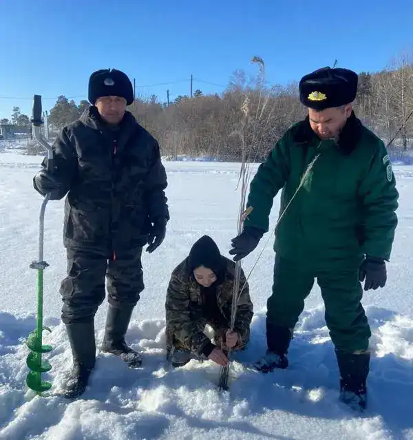 На водоёмах Каркаралинского нацпарка идут зимние аэрационные работы (3)