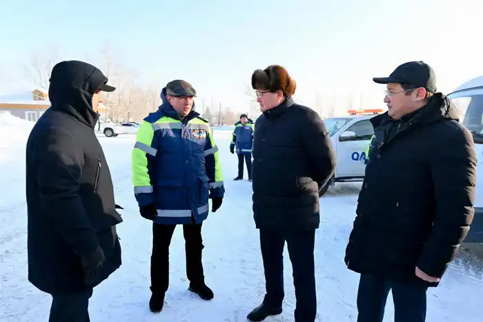 Аким области ознакомился с работой дорожного эксплуатационного участка в Бескарагайском районе (7)
