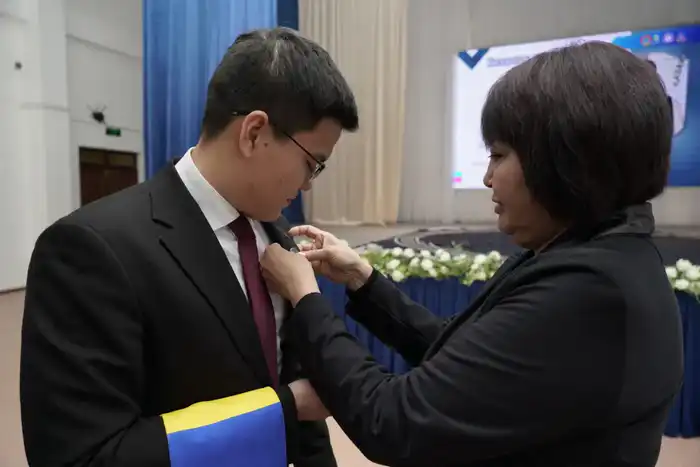 В Астане открыли «Клуб будущих прокуроров» для школьников (6)