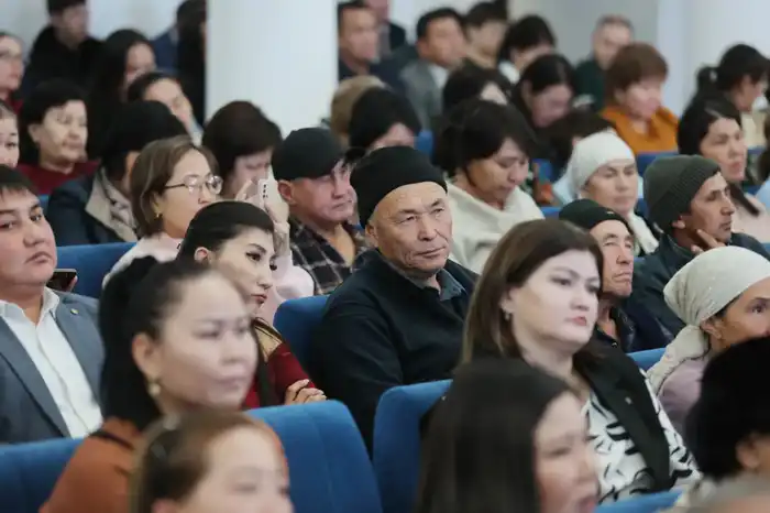 Ербол Карашукеев встретился с жителями Тараза (2)