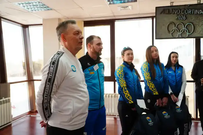 Аким области Марат Ахметжанов встретился с участницами Олимпийских игр (2)