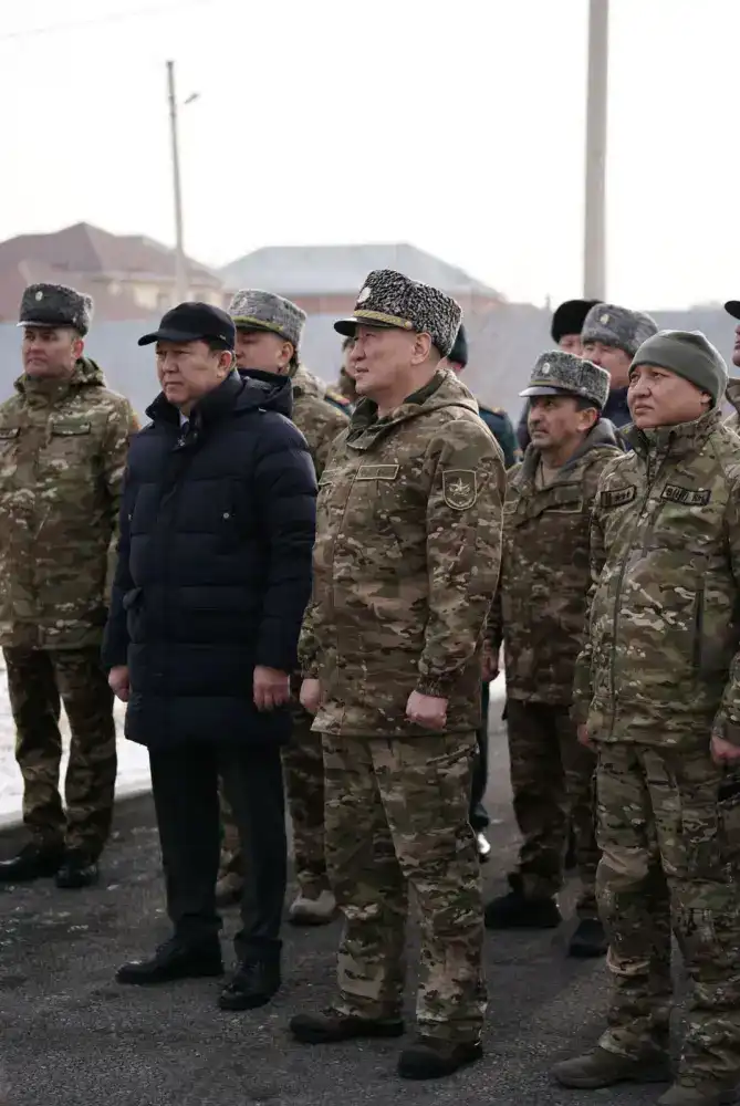 Министр обороны ознакомился с работой воинских формирований Кызылординской области (5)