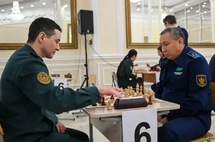 В Министерстве обороны определили сильнейших шахматистов и мастеров игры в тоғызқұмалақ (4)