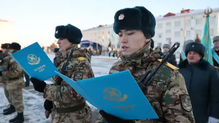 Более 700 солдат приняли присягу в Астане (4)