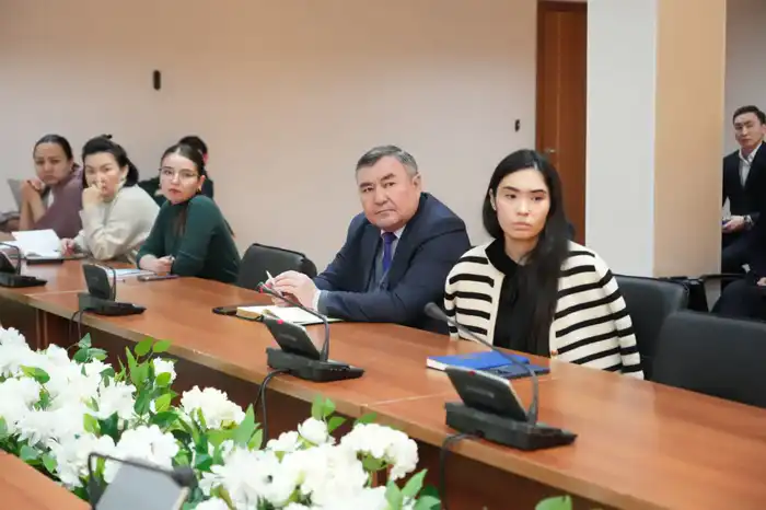 Финансовая грамотность: проведена лекция для сотрудников Министерства (4)