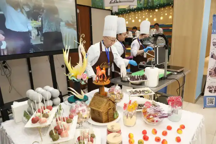 В Алматы подвели итоги Года рабочих профессий (4)