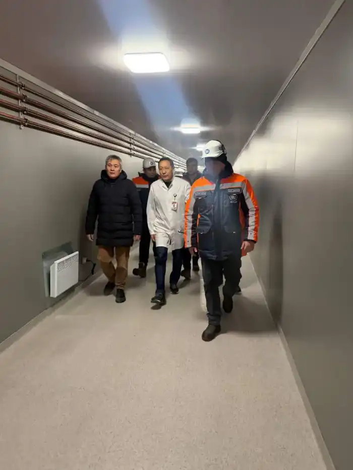 Заместитель акима Алматы проинспектировал строительство социальных объектов в Наурызбайском районе (3)