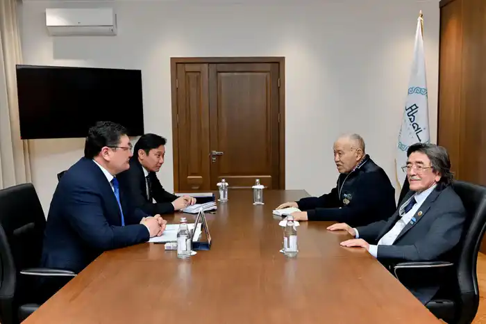 Аким области встретился с представителями интеллигенции и аксакалами региона (3)