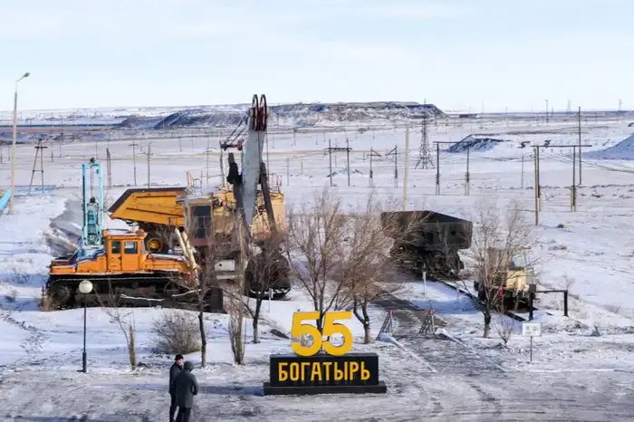 Олжас Бектенов проверил реализацию поручений Президента по укреплению энергобезопасности и развитию угольной генерации в Павлодарской области (9)