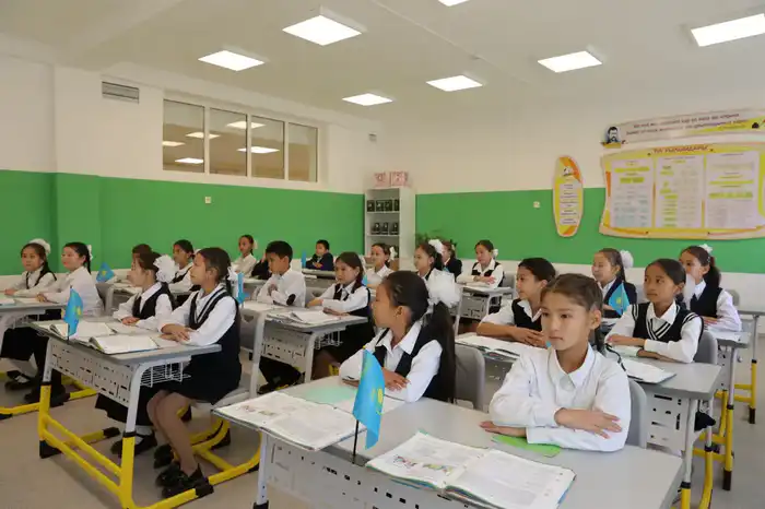 Проблема трехсменного обучения в Жамбылской области полностью решена (3)