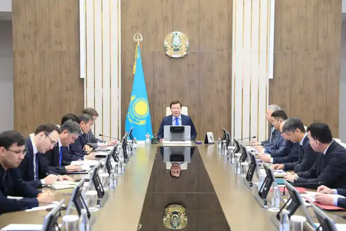Итоги работы и дальнейшие планы СПК «Актобе» обсудили в областном акимате (6)