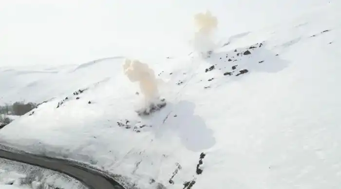 МЧС принимает превентивные меры в лавиноопасный период (3)