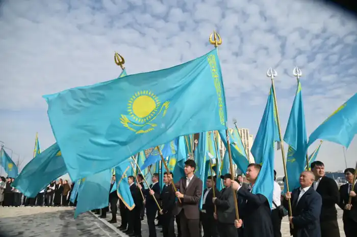 В ШЫМКЕНТ ПРОШЛА МАСШТАБНАЯ АКЦИЯ «ВМЕСТЕ ЗА ОБНОВЛЕНИЕ СТРАНЫ!» (5)