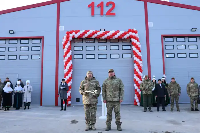 Глава МЧС открыл новую пожарную часть в Мартуке (2)