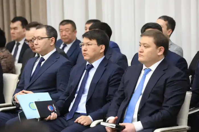 В областном акимате состоялось заседание актива по вопросам конституционной реформы (3)