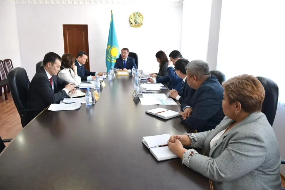 Министр юстиции Республики Казахстан Ерлан Сарсембаев ознакомился с работой Департамента юстиции Актюбинской области (3)