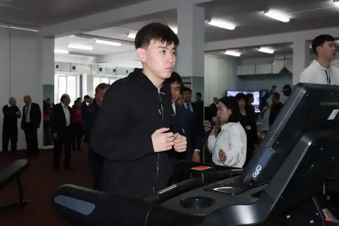 ЗКУ укрепляет инфраструктуру: в Уральске открыт современный спортивный комплекс (8)