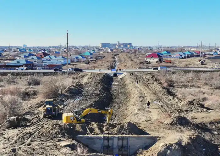 Глава региона ознакомился с ходом реконструкции канала «Кызылжарма» и улицы Сагымбаева (9)