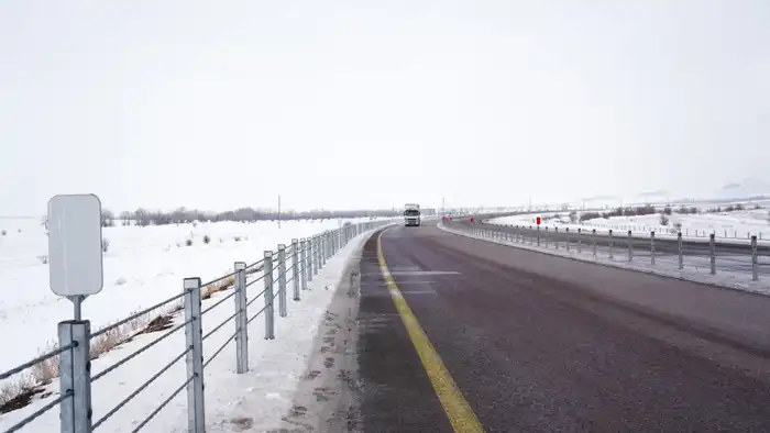 В Казахстане второй год тестируют тросовые ограждения для повышения безопасности дорог (6)