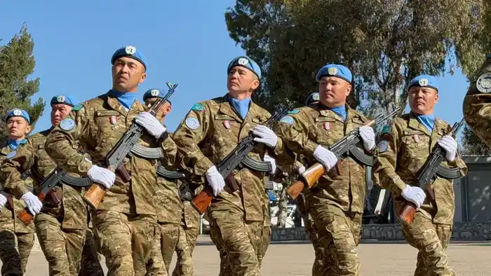 Казахстанские миротворцы на Голанских высотах удостоены медалей ООН за безупречную службу (6)