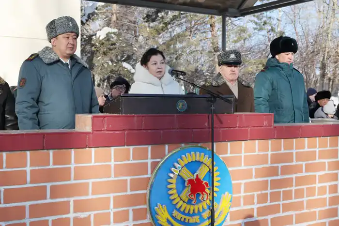В Астане гвардейцы приняли военную присягу (3)