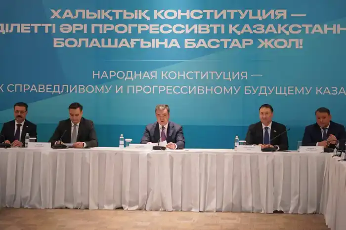 Артур Ластаев: Приоритет прав человека проходит через весь проект Конституции (2)