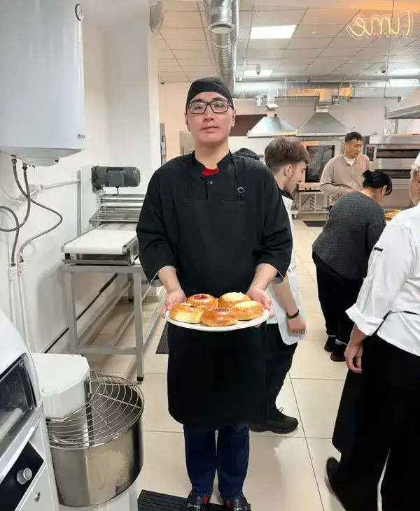 Инклюзия в действии: в Карагандинской области подростки с особыми потребностями осваивают профессию кондитера (8)
