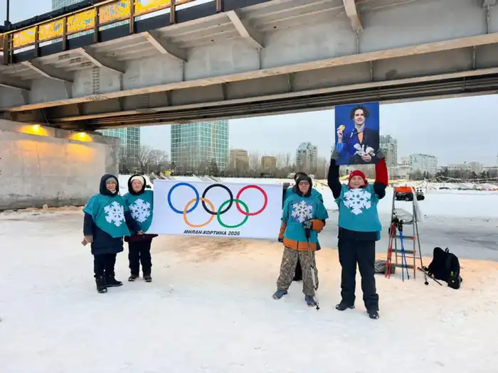 «Снежинка»: в Астане для пенсионеров провели открытый урок по скандинавской ходьбе (4)