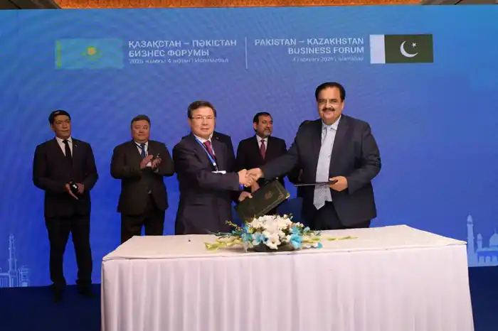 В рамках бизнес-форума «Казахстан – Пакистан» подписано 32 коммерческих документа на сумму около 200 млн долларов США (3)