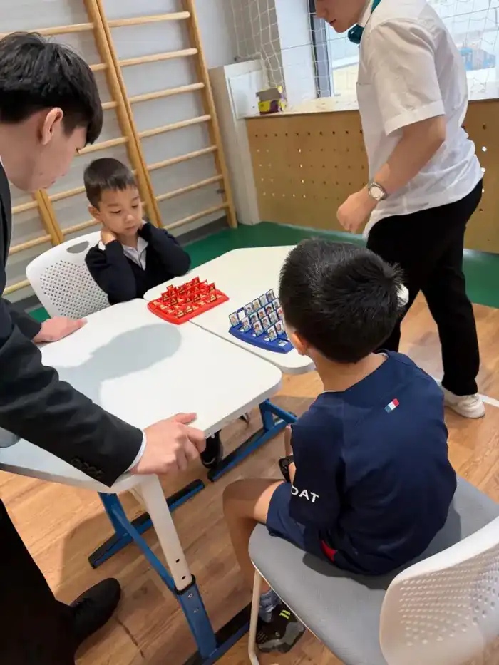 «Светлое будущее без наркотиков»: в Астане прошла выставка рисунков (2)