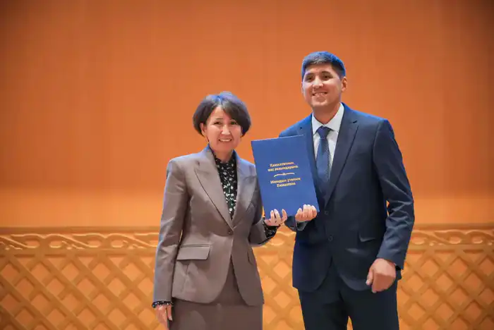 Поручение Главы государства: 14 молодых ученых стали обладателями новых квартир (5)