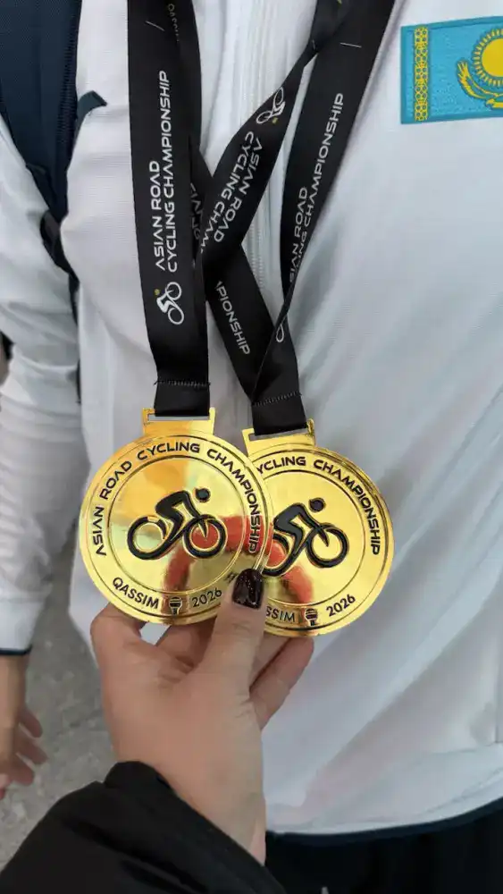 Двукратный чемпион Азии по велоспорту вернулся на родину (3)