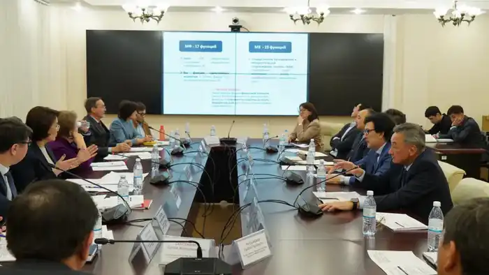 В МИНЗДРАВЕ ОБСУДИЛИ ПРОЕКТ КОНСТИТУЦИОННЫХ ИЗМЕНЕНИЙ В ЧАСТИ ПРАВА НА МЕДИЦИНСКУЮ ПОМОЩ (8)