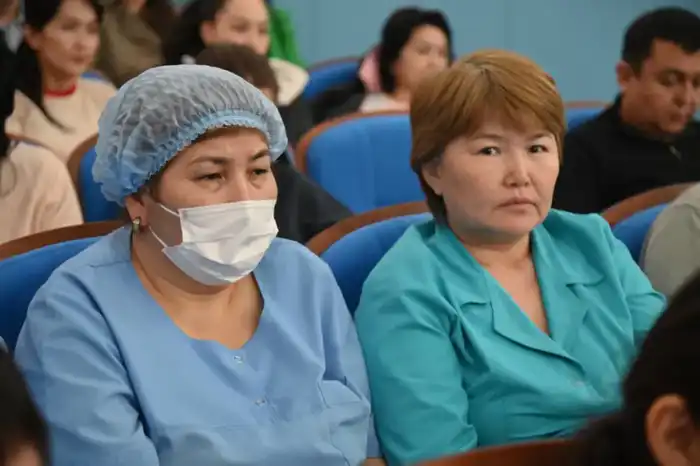 В ГОРОДЕ ШЫМКЕНТ СОСТОЯЛАСЬ ВСТРЕЧА С ПРЕДСТАВИТЕЛЯМИ СФЕРЫ ЗДРАВООХРАНЕНИЯ (6)