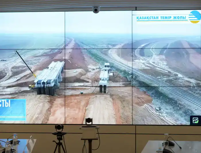 ТУРКЕСТАН: ОБСУЖДЕНЫ ПЛАНЫ И ТЕКУЩИЕ ВОПРОСЫ СТРОИТЕЛЬСТВА ЖЕЛЕЗНОДОРОЖНОЙ ЛИНИИ «ДАРБАЗА - МАКТААРАЛ» (3)