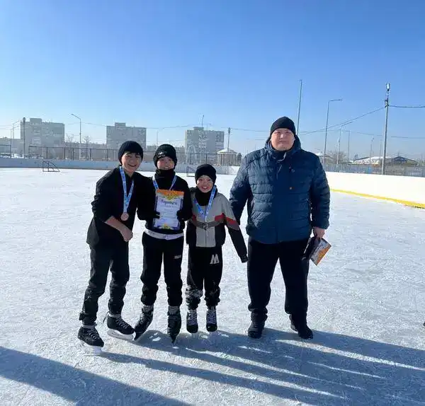 В Шахтинске состоялось личное первенство по скоростному бегу на коньках (2)