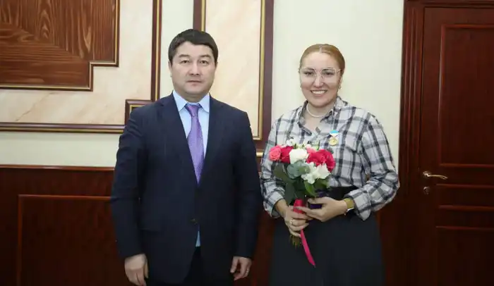 Аким Мангистауской области обсудил конституционные реформы РК с представителями культуры и СМИ (5)